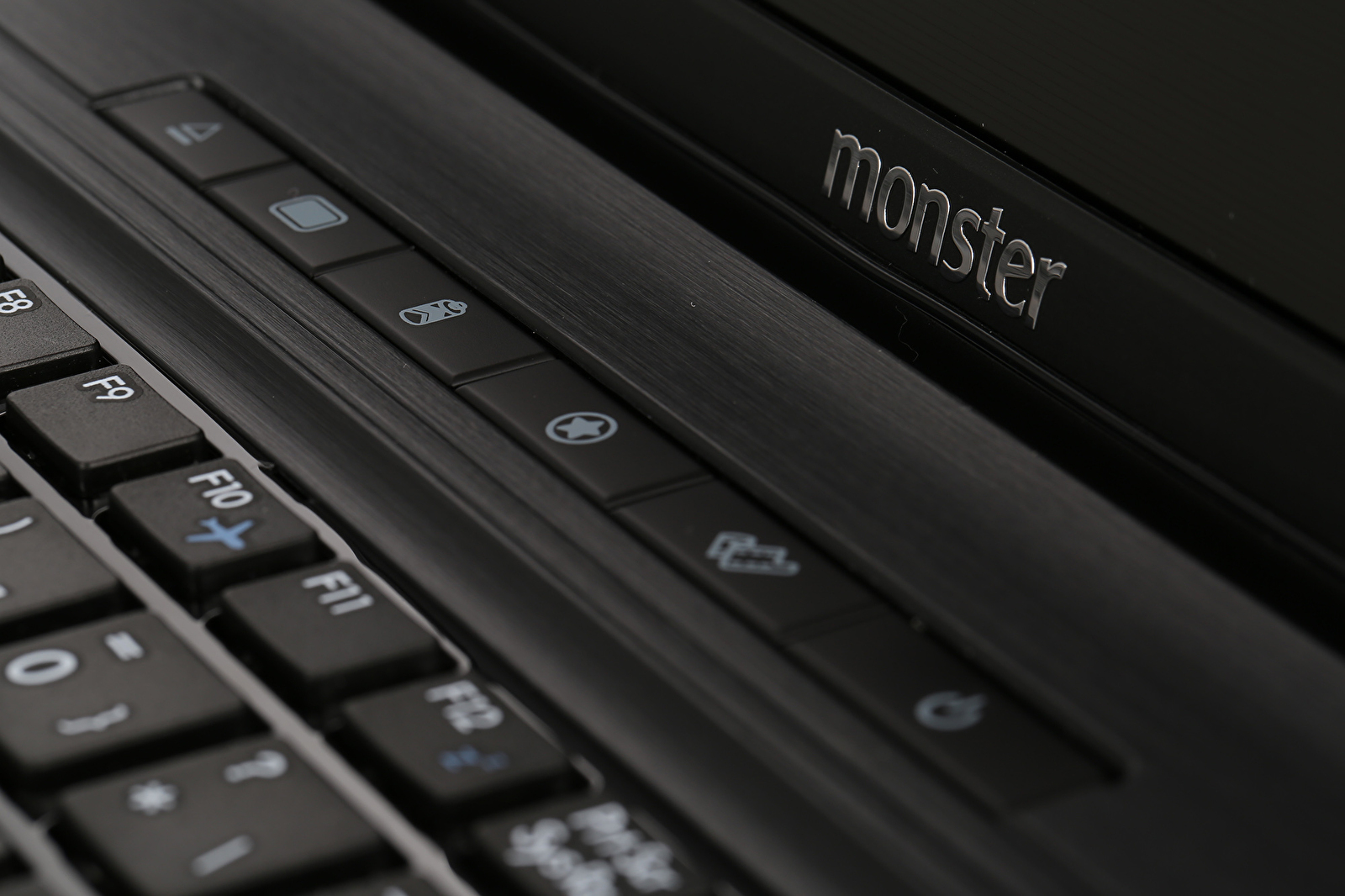 MONSTER® ABRA A5 V3.1 15.6" 10570