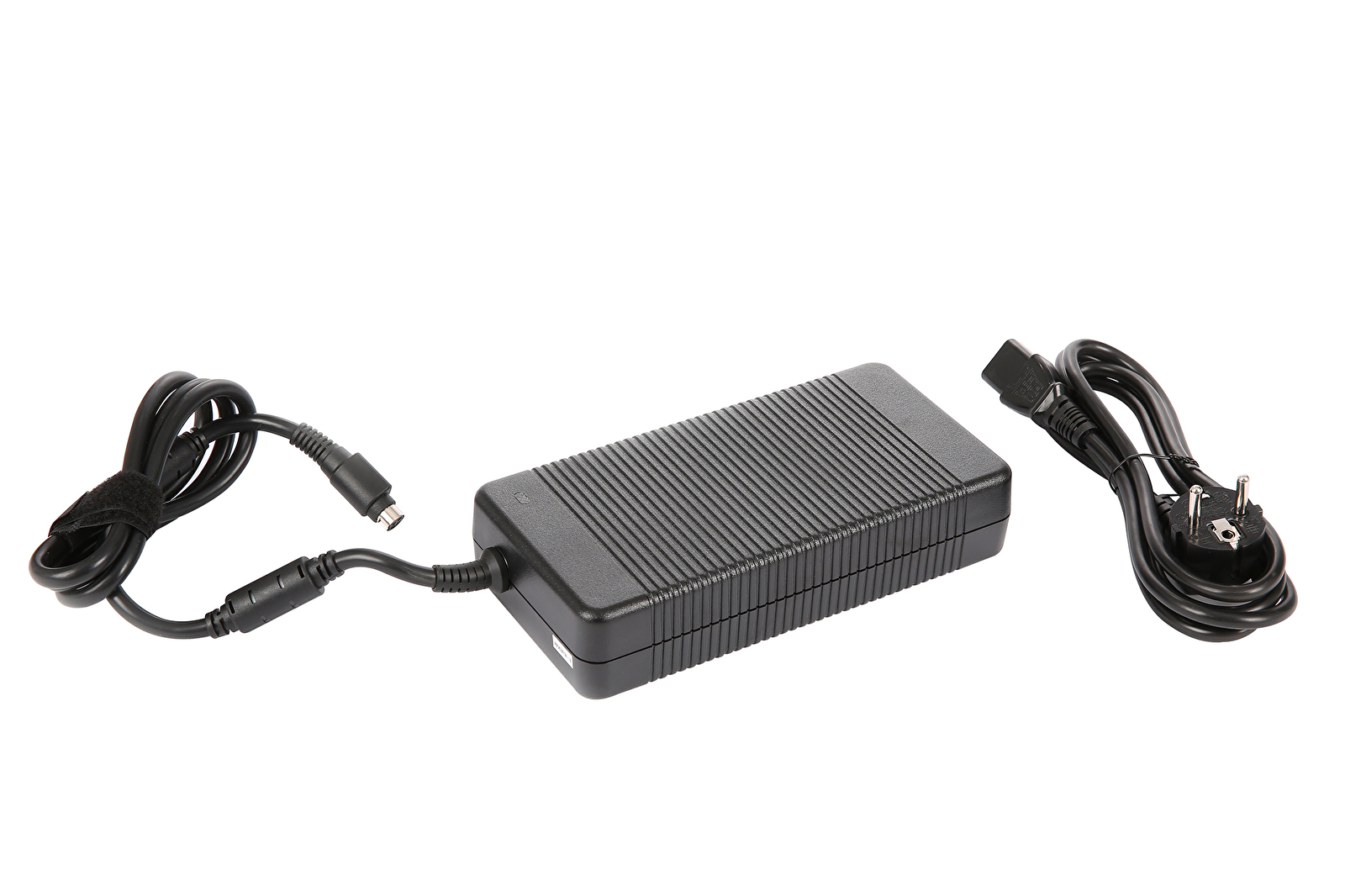 MONSTER® P570WM-WS04 17.3" 11010