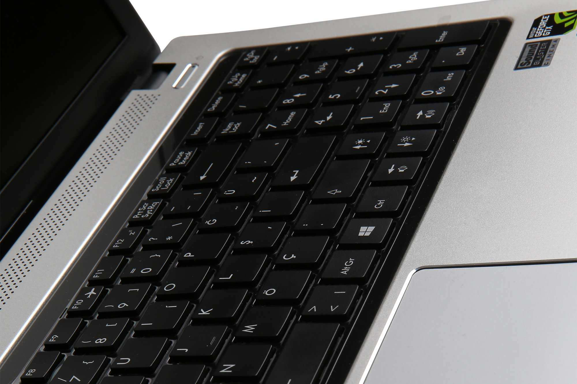 MONSTER® Q47MS-16GC2 15.6" 10286