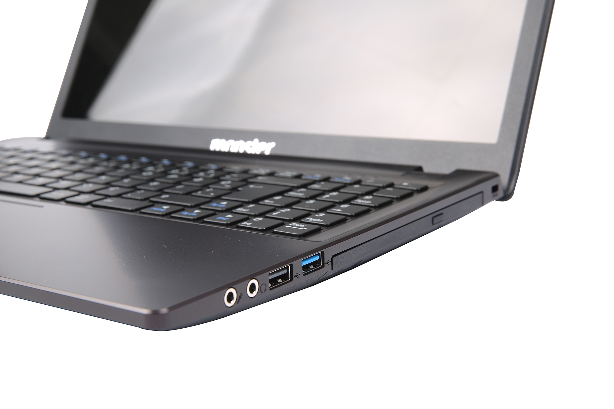 MONSTER® Q47W650SR01 15.6" 9389